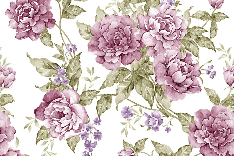 Detalle de papel pintado con estampado de flores con tonos morados y malva sobre fondo claro